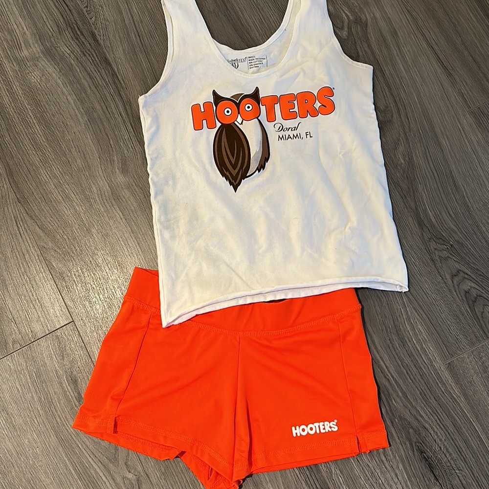 Authentic Hooters Shorts - Gem